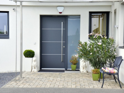 Vchodové dveře